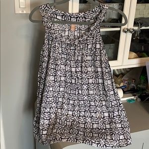 Womans Medium White Stag Sleeveless Top